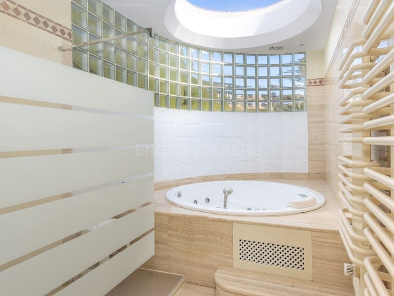 4 sovrum Villa till salu i Blanes med pool garage - 2 950 000 € (Ref: 9674077)