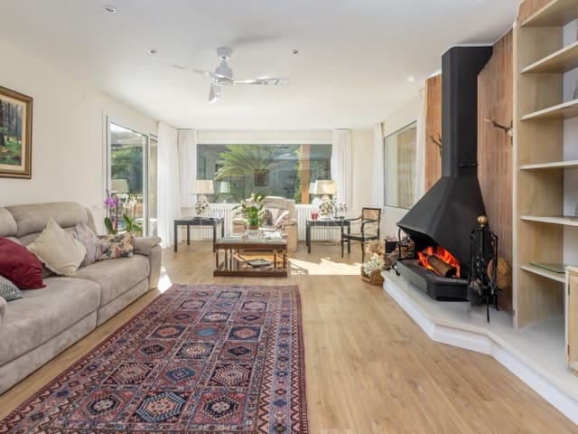 4 sovrum Villa till salu i Blanes med pool garage - 2 950 000 € (Ref: 9674077)