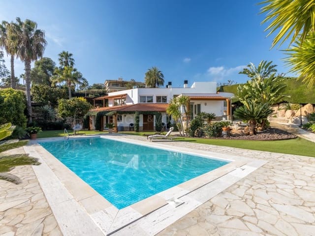 4 chambre Villa/Maison à vendre à Blanes avec piscine garage - 2 950 000 € (Ref: 9674077)