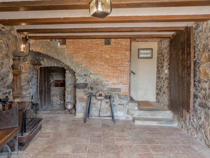 8 makuuhuone Maalaistalo myytävänä paikassa Rupia mukana uima-altaan - 1 275 000 € (Ref: 9686302)