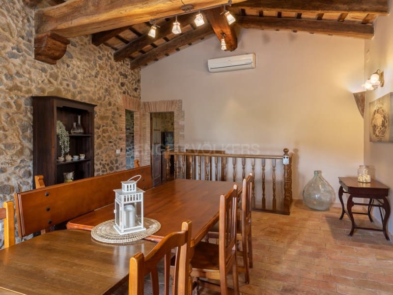 8 makuuhuone Maalaistalo myytävänä paikassa Rupia mukana uima-altaan - 1 275 000 € (Ref: 9686302)