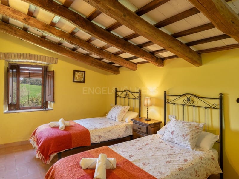 8 makuuhuone Maalaistalo myytävänä paikassa Rupia mukana uima-altaan - 1 275 000 € (Ref: 9686302)