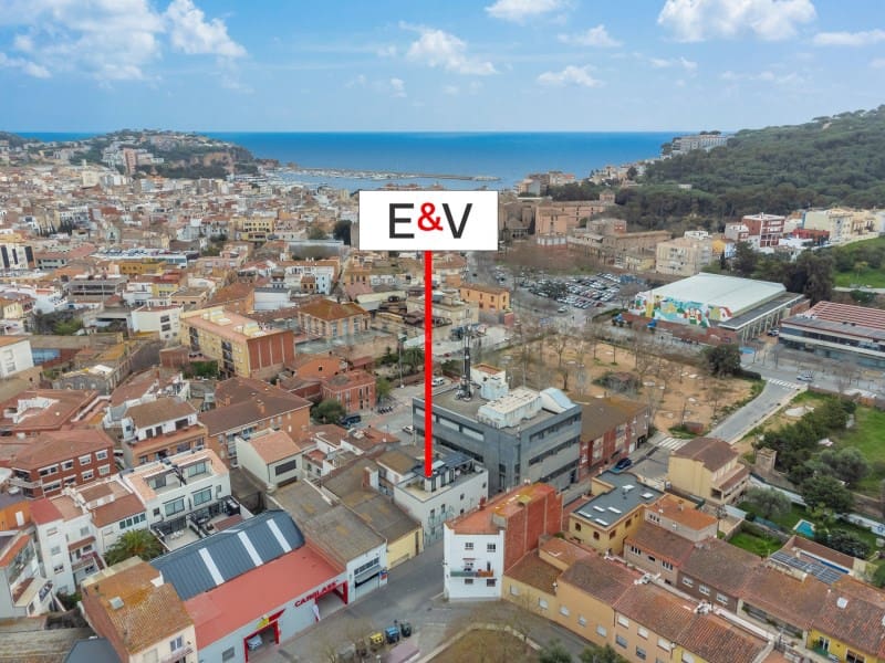 7 bedroom Villa for sale in Sant Feliu de Guixols - € 775,000 (Ref: 9698758)