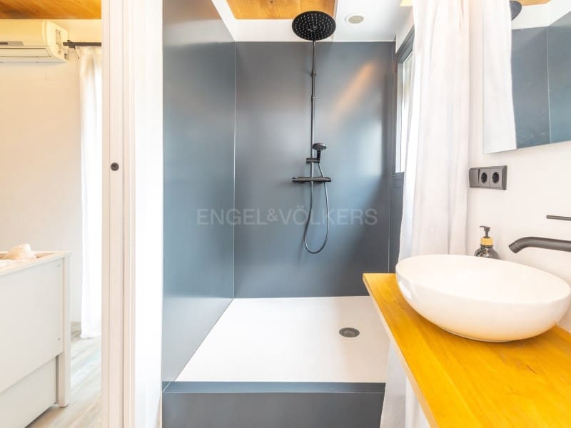 7 bedroom Villa for sale in Sant Feliu de Guixols - € 775,000 (Ref: 9698758)