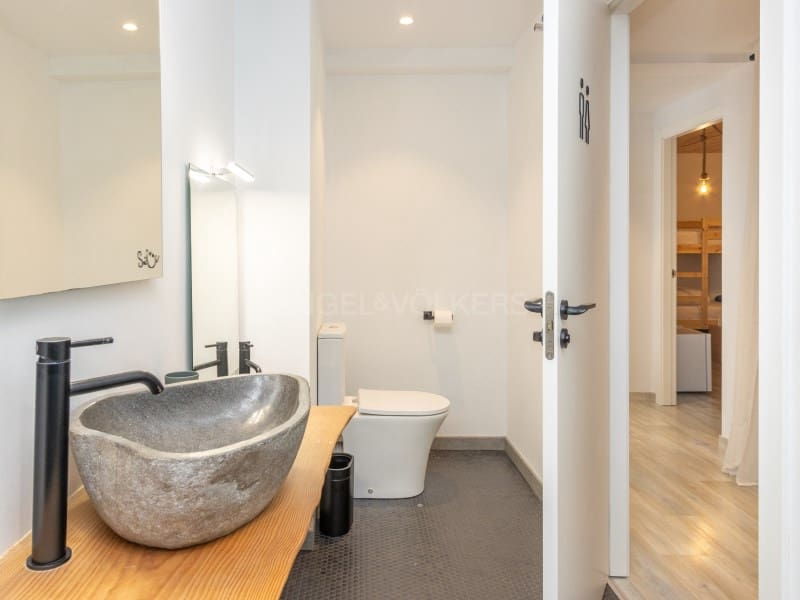 7 bedroom Villa for sale in Sant Feliu de Guixols - € 775,000 (Ref: 9698758)