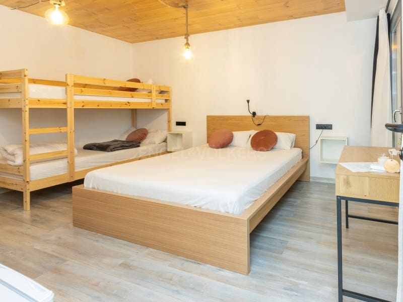 7 bedroom Villa for sale in Sant Feliu de Guixols - € 775,000 (Ref: 9698758)