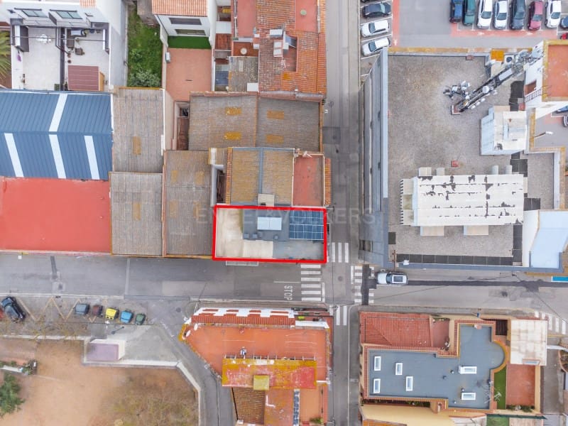 7 bedroom Villa for sale in Sant Feliu de Guixols - € 775,000 (Ref: 9698758)