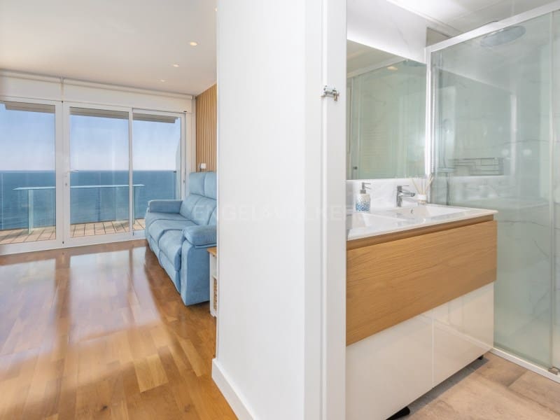 2 soveværelse Lejlighed til salg i Lloret de Mar - € 425.000 (Ref: 9719810)