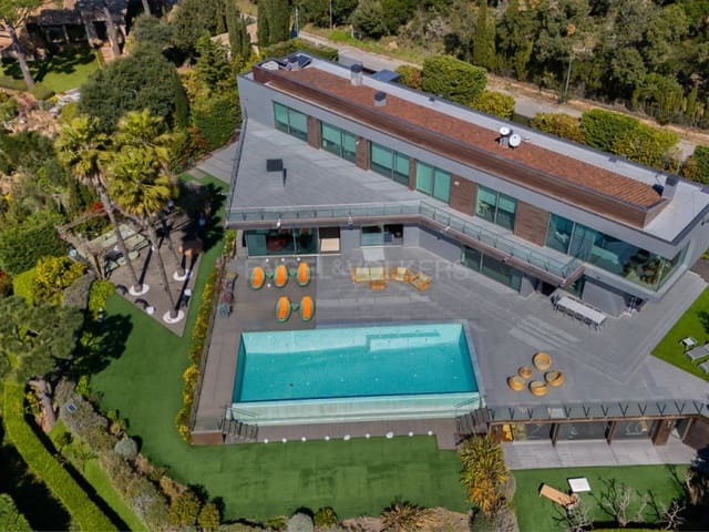 11 Zimmer Villa zu verkaufen in Platja d'Aro, Castell-Platja d'Aro mit Pool - 8.800.000 € (Ref: 9719811)