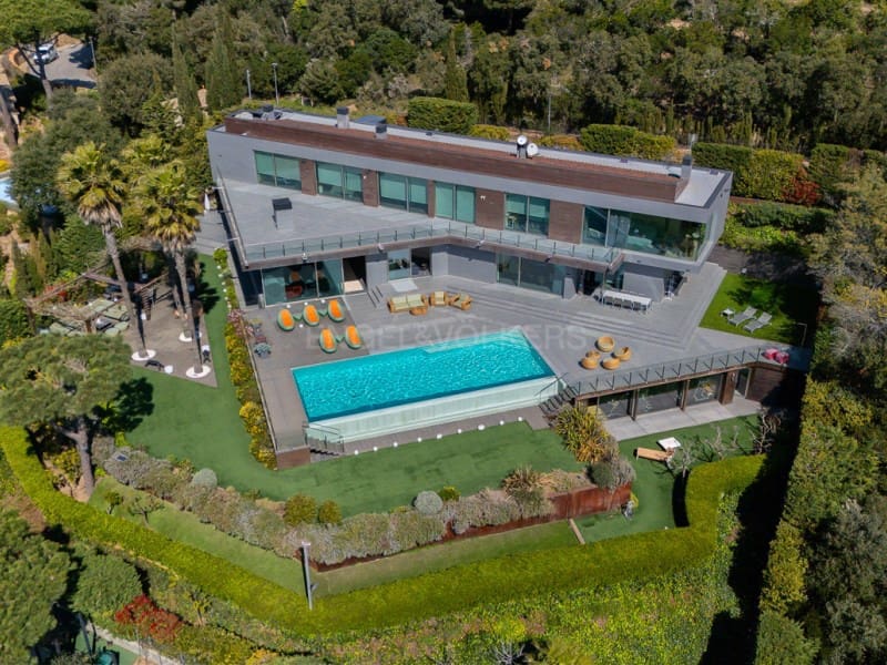 11 Zimmer Villa zu verkaufen in Platja d'Aro mit Pool - 8.800.000 € (Ref: 9719811)