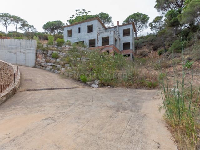 4 soverom Villa til salgs i Sant Feliu de Guíxols med svømmebasseng garasje - € 650 000 (Ref: 9721554)