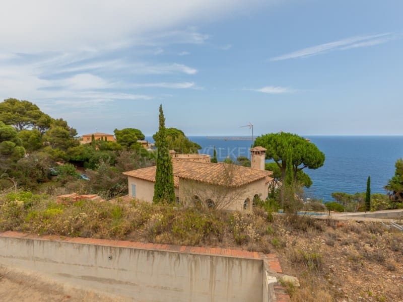 4 bedroom Villa for sale in Sant Feliu de Guixols with pool garage - € 650,000 (Ref: 9721554)