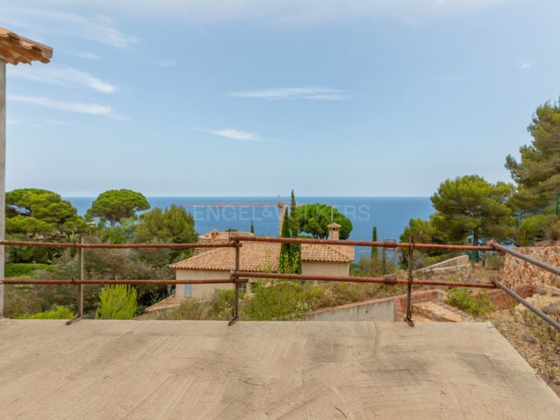 4 bedroom Villa for sale in Sant Feliu de Guixols with pool garage - € 650,000 (Ref: 9721554)