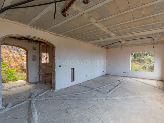 4 soverom Villa til salgs i Sant Feliu de Guíxols med svømmebasseng garasje - € 650 000 (Ref: 9721554)