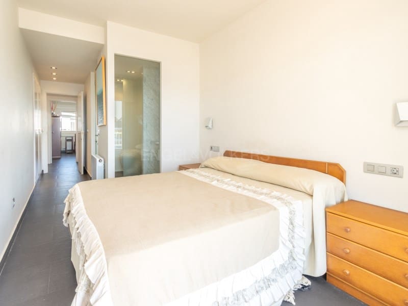 3 slaapkamer Flat te koop in Lloret de Mar met zwembad - € 478.000 (Ref: 9726666)