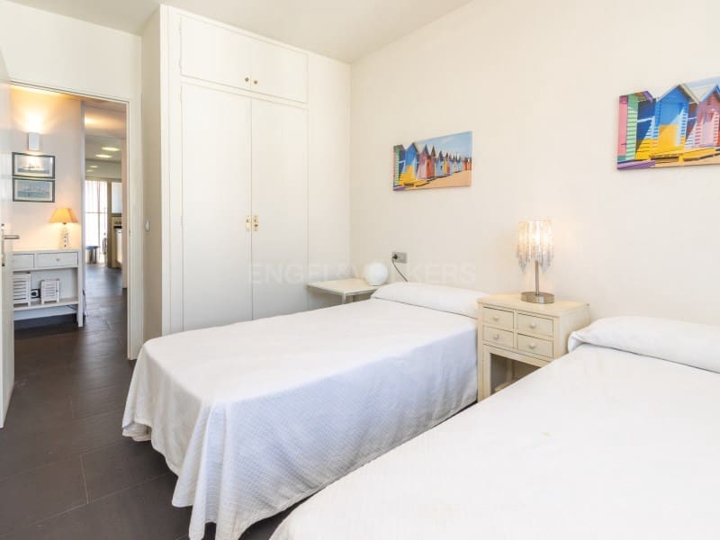 3 slaapkamer Flat te koop in Lloret de Mar met zwembad - € 478.000 (Ref: 9726666)