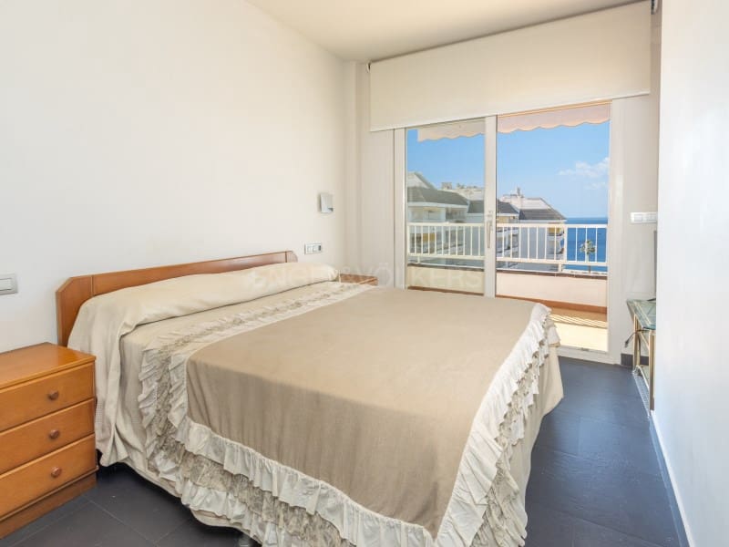 3 slaapkamer Flat te koop in Lloret de Mar met zwembad - € 478.000 (Ref: 9726666)