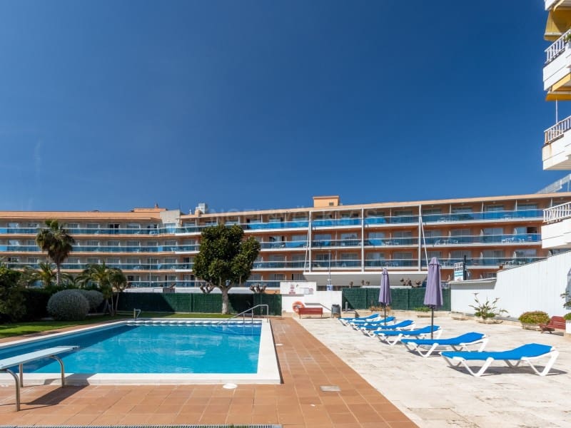 3 slaapkamer Flat te koop in Lloret de Mar met zwembad - € 478.000 (Ref: 9726666)