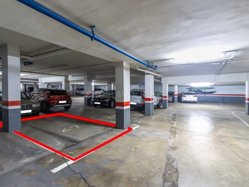 3 slaapkamer Flat te koop in Lloret de Mar met zwembad - € 478.000 (Ref: 9726666)