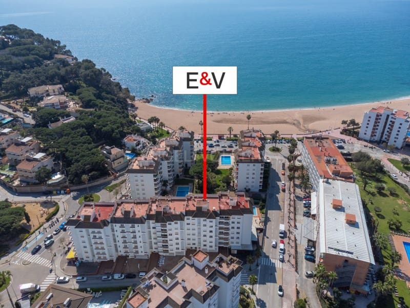 3 slaapkamer Flat te koop in Lloret de Mar met zwembad - € 478.000 (Ref: 9726666)