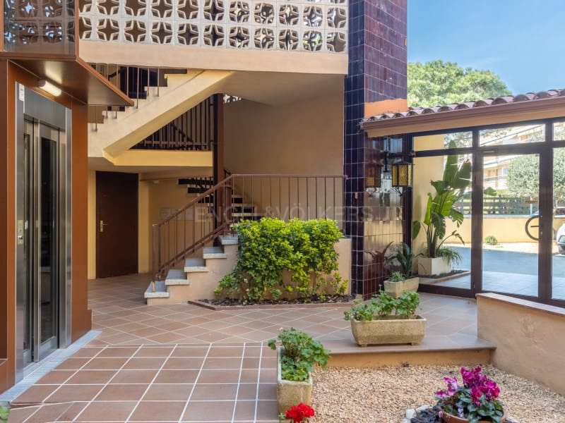 1 bedroom Apartment for sale in Platja d'Aro with garage - € 239,000 (Ref: 9731995)