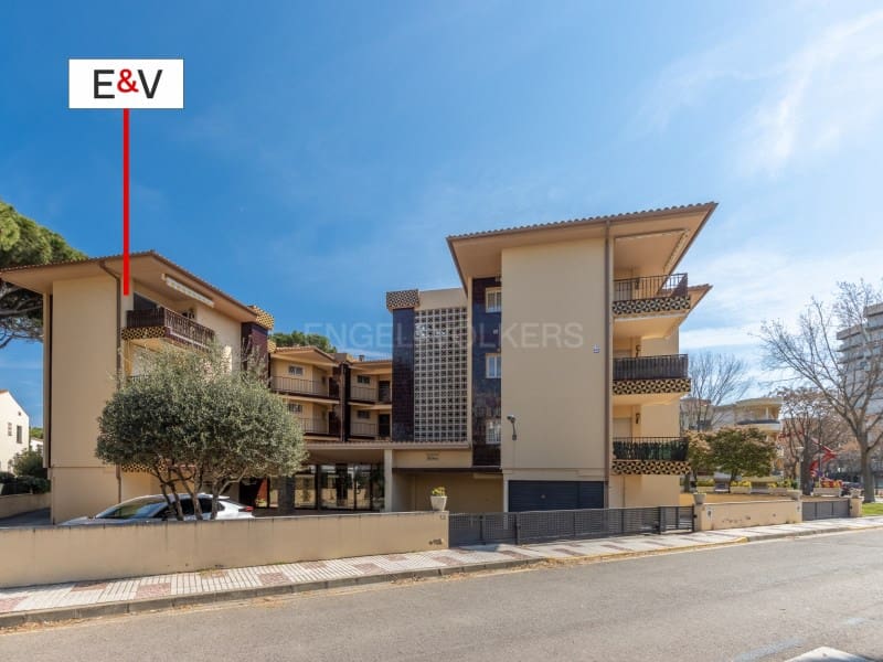 1 bedroom Apartment for sale in Platja d'Aro with garage - € 239,000 (Ref: 9731995)