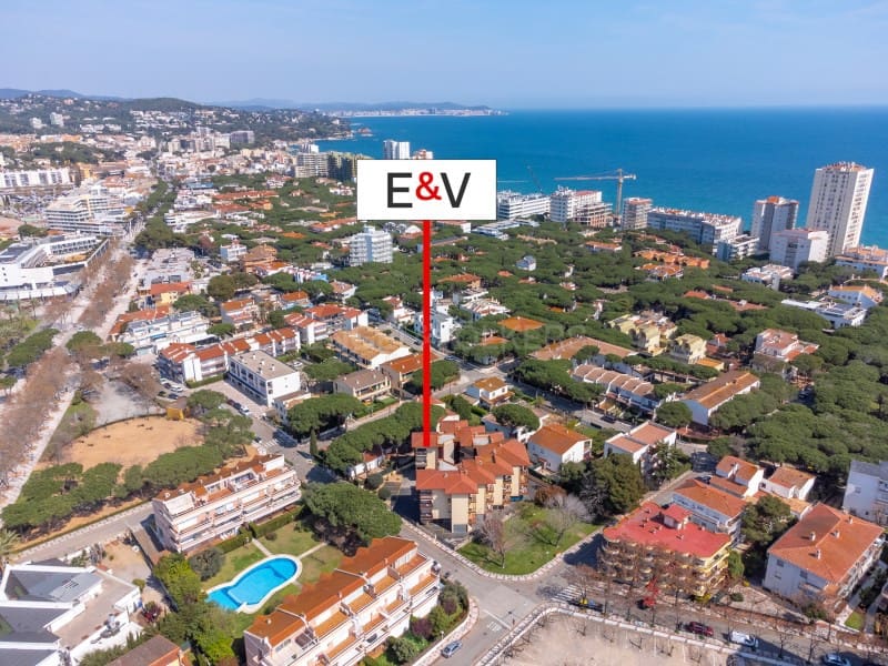 1 bedroom Apartment for sale in Platja d'Aro with garage - € 239,000 (Ref: 9731995)