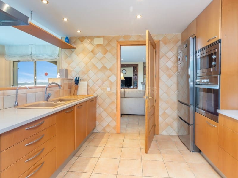 4 slaapkamer Villa te koop in Platja d'Aro met zwembad garage - € 990.000 (Ref: 9731996)