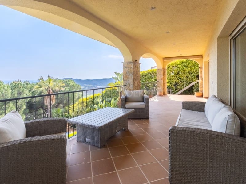 4 slaapkamer Villa te koop in Platja d'Aro met zwembad garage - € 990.000 (Ref: 9731996)