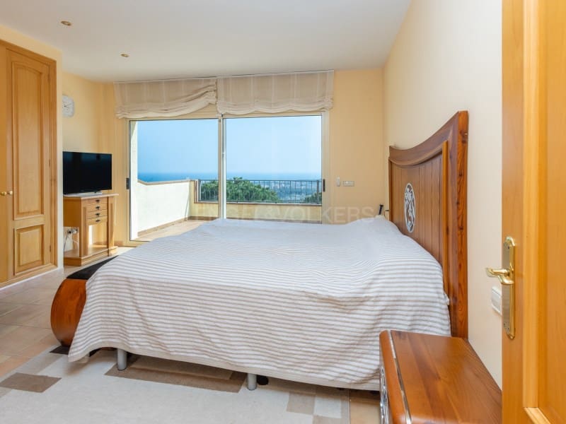 4 slaapkamer Villa te koop in Platja d'Aro met zwembad garage - € 990.000 (Ref: 9731996)