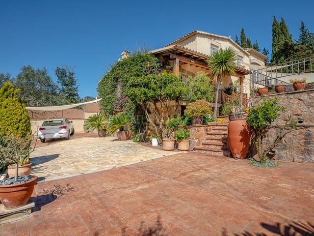 4 bedroom Villa for sale in Platja d'Aro, Castell-Platja d'Aro with pool garage - € 1,500,000 (Ref: 9735466)