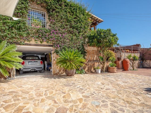 4 bedroom Villa for sale in Platja d'Aro, Castell-Platja d'Aro with pool garage - € 1,500,000 (Ref: 9735466)