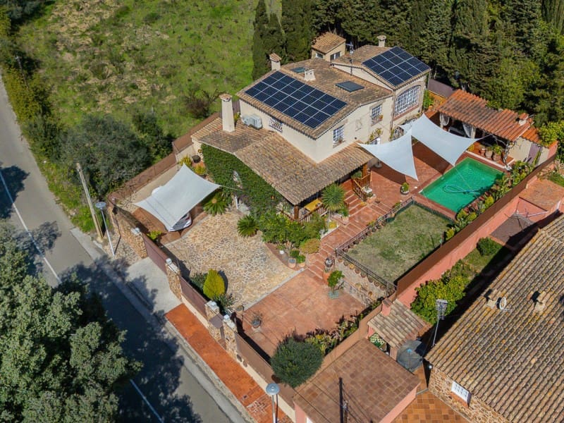 4 bedroom Villa for sale in Platja d'Aro with pool garage - € 1,500,000 (Ref: 9735466)