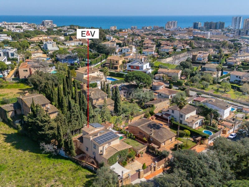 4 bedroom Villa for sale in Platja d'Aro with pool garage - € 1,500,000 (Ref: 9735466)