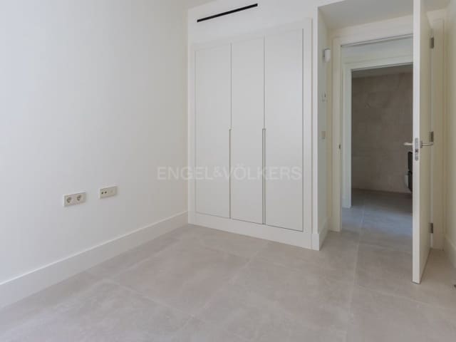 Piso de 3 habitaciones en Platja d'Aro, Castell-Platja d'Aro en venta con garaje - 1.260.000 € (Ref: 9738448)