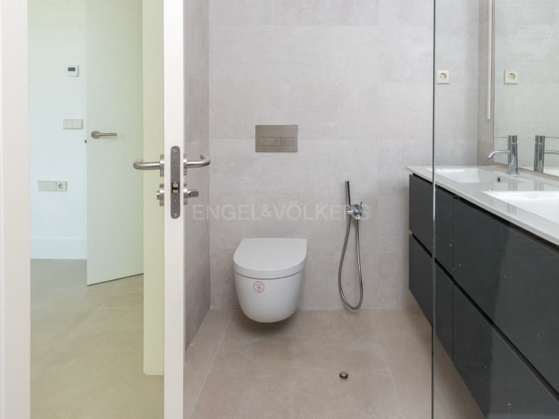 Piso de 3 habitaciones en Platja d'Aro en venta con garaje - 1.260.000 € (Ref: 9738448)