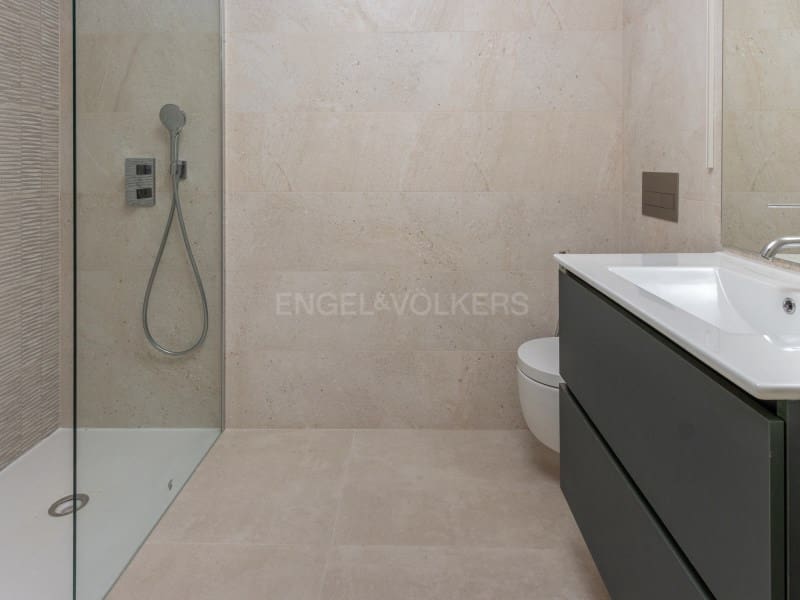 Piso de 3 habitaciones en Platja d'Aro en venta con garaje - 1.260.000 € (Ref: 9738448)