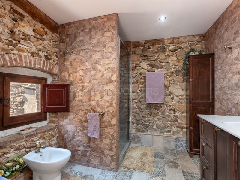 10 soveværelse Villa til salg i Castell d'Aro med garage - € 830.000 (Ref: 9751878)