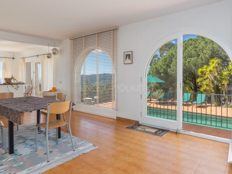 8 chambre Villa/Maison à vendre à Platja d'Aro avec piscine garage - 1 350 000 € (Ref: 9758818)