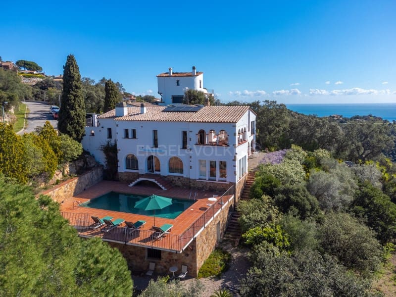 8 chambre Villa/Maison à vendre à Platja d'Aro avec piscine garage - 1 350 000 € (Ref: 9758818)