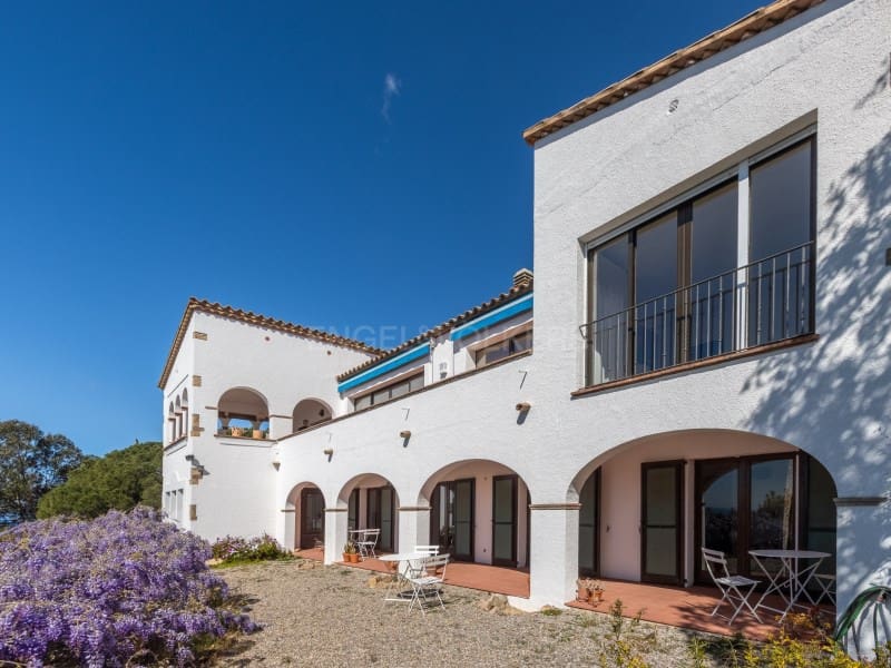 8 chambre Villa/Maison à vendre à Platja d'Aro avec piscine garage - 1 350 000 € (Ref: 9758818)