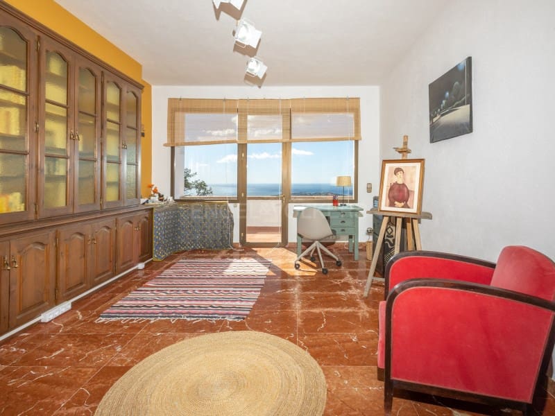 8 chambre Villa/Maison à vendre à Platja d'Aro avec piscine garage - 1 350 000 € (Ref: 9758818)