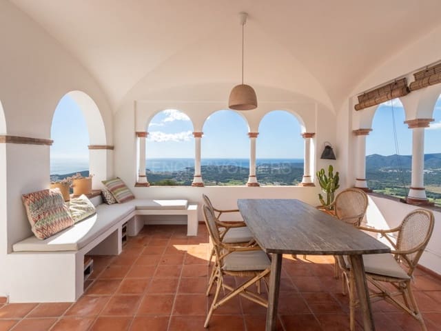 8 chambre Villa/Maison à vendre à Platja d'Aro, Castell-Platja d'Aro avec piscine garage - 1 350 000 € (Ref: 9758818)