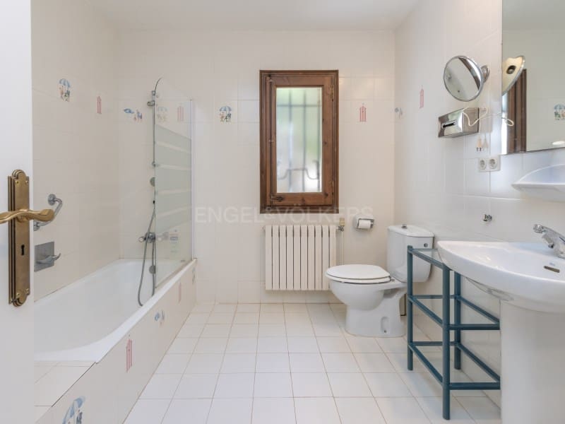 8 chambre Villa/Maison à vendre à Platja d'Aro avec piscine garage - 1 350 000 € (Ref: 9758818)