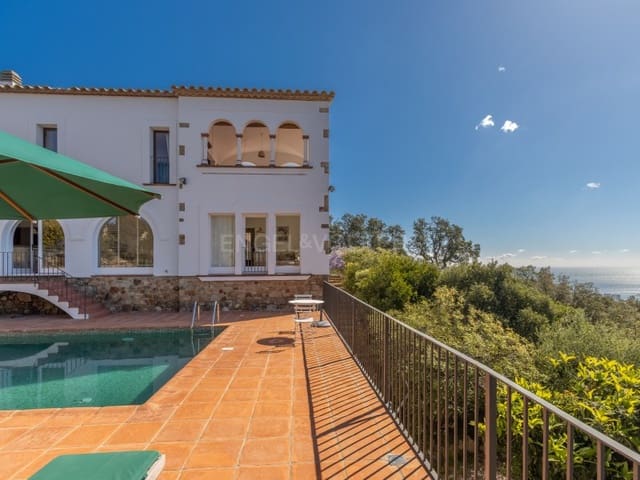 8 chambre Villa/Maison à vendre à Platja d'Aro, Castell-Platja d'Aro avec piscine garage - 1 350 000 € (Ref: 9758818)