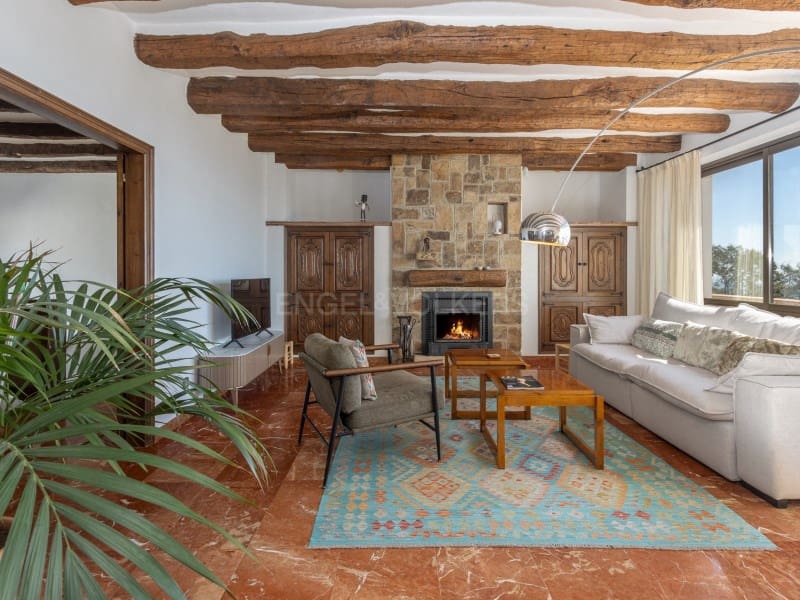 8 chambre Villa/Maison à vendre à Platja d'Aro avec piscine garage - 1 350 000 € (Ref: 9758818)