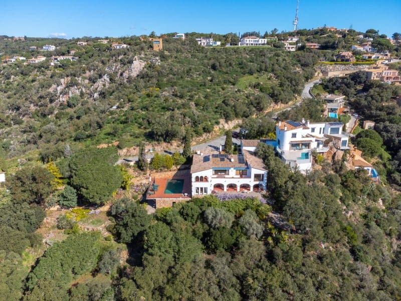 8 chambre Villa/Maison à vendre à Platja d'Aro avec piscine garage - 1 350 000 € (Ref: 9758818)