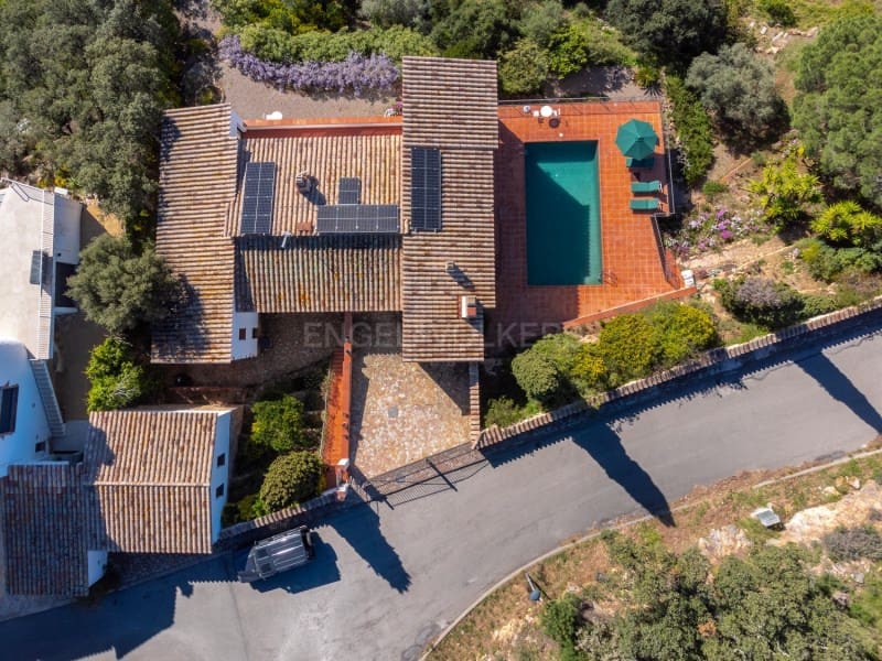 8 chambre Villa/Maison à vendre à Platja d'Aro avec piscine garage - 1 350 000 € (Ref: 9758818)