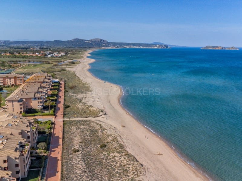 2 camera da letto Appartamento in vendita in Pals con piscina garage - 530.000 € (Rif: 9777954)