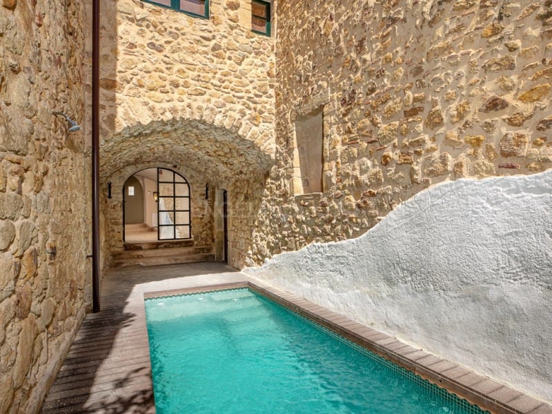 5 bedroom Villa for sale in Pals with pool garage - € 1,150,000 (Ref: 9783711)